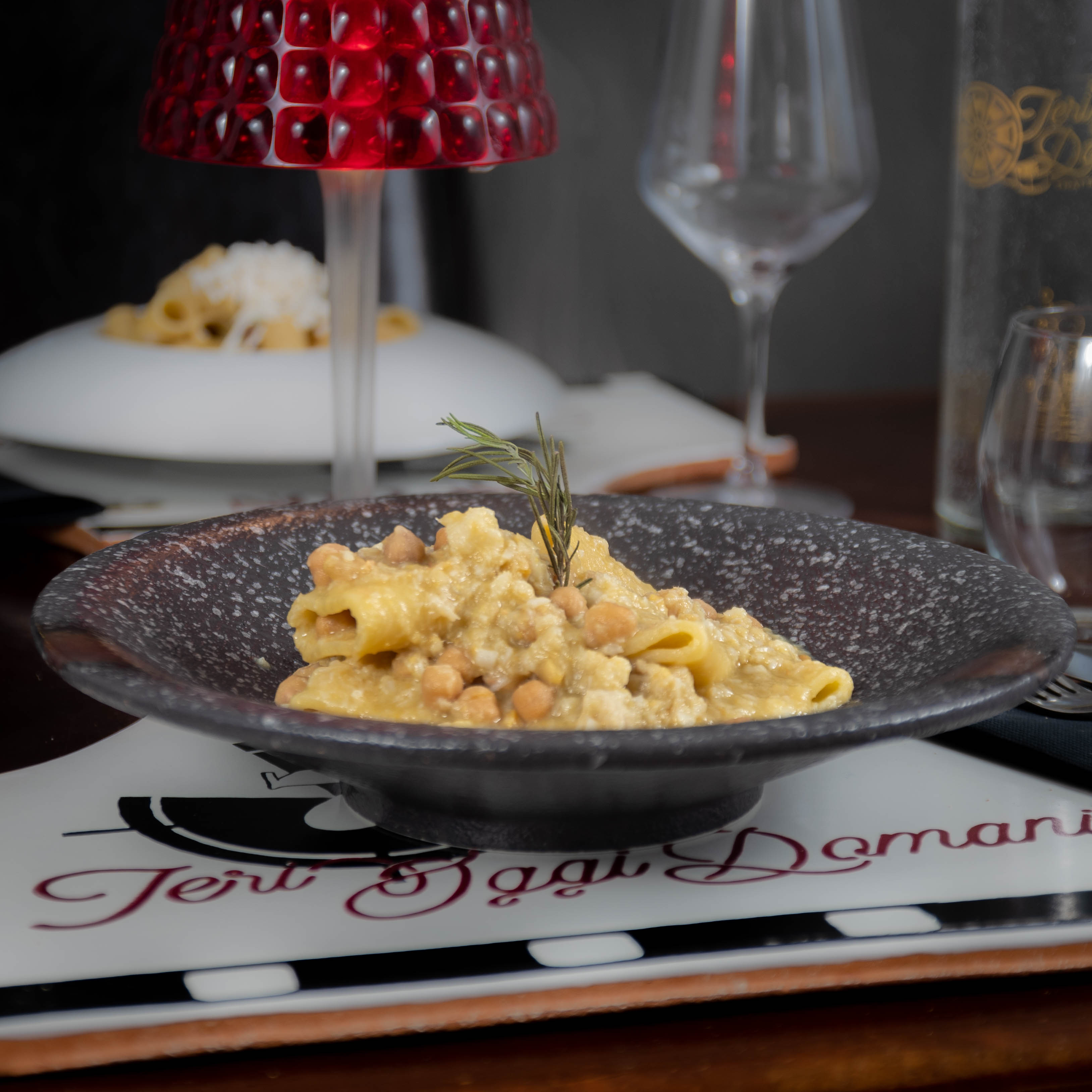 _dsc5879-2 image _dsc5879-2 Paccheri freschi con baccalà, rosmarino, ceci e crema di ceci: la ricetta dello chef Antonio Castellano | Ieri Oggi Domnai