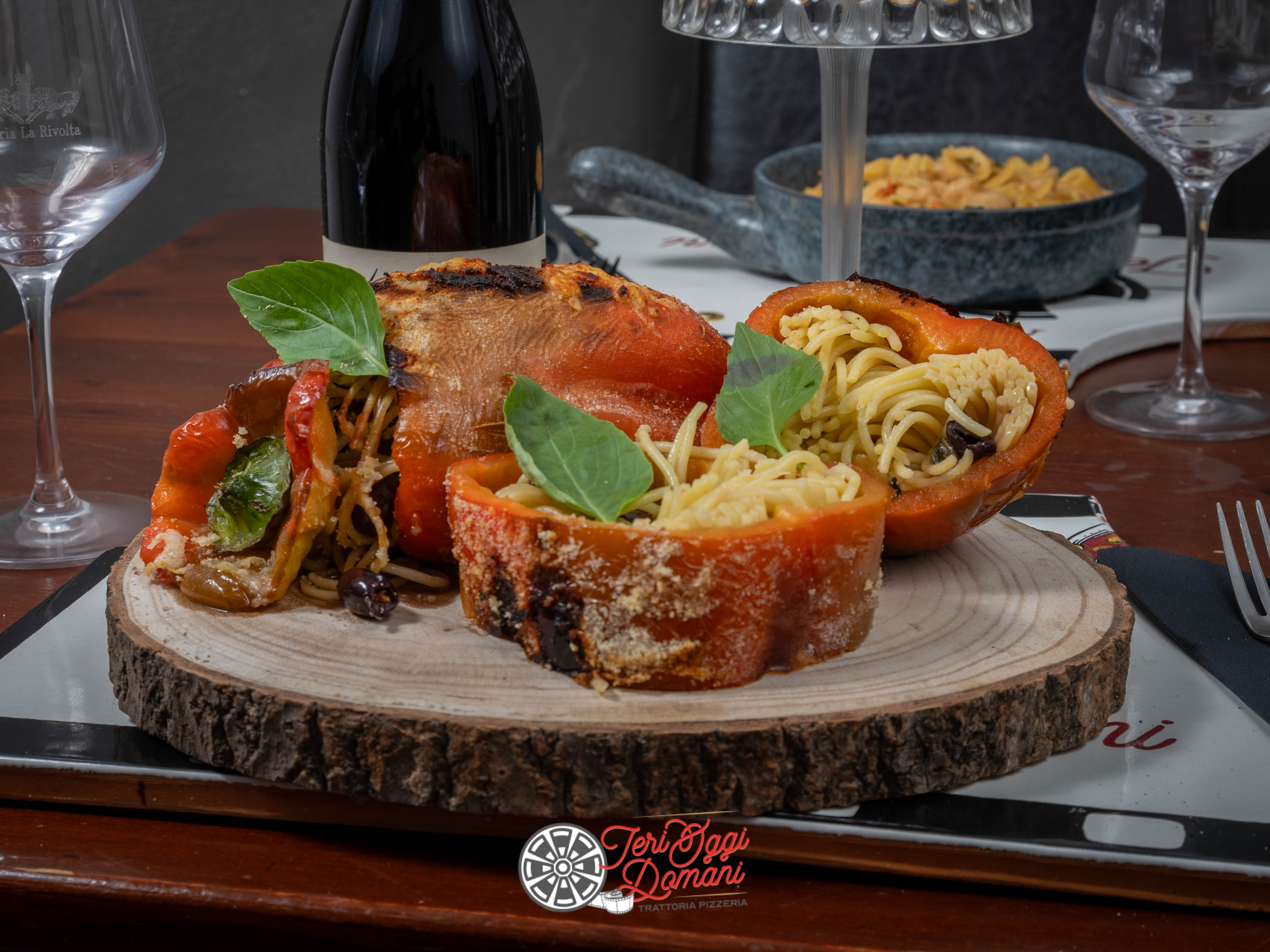 Spaghetti nel Peperone: Tesoro Nascosto della Cucina Napoletana